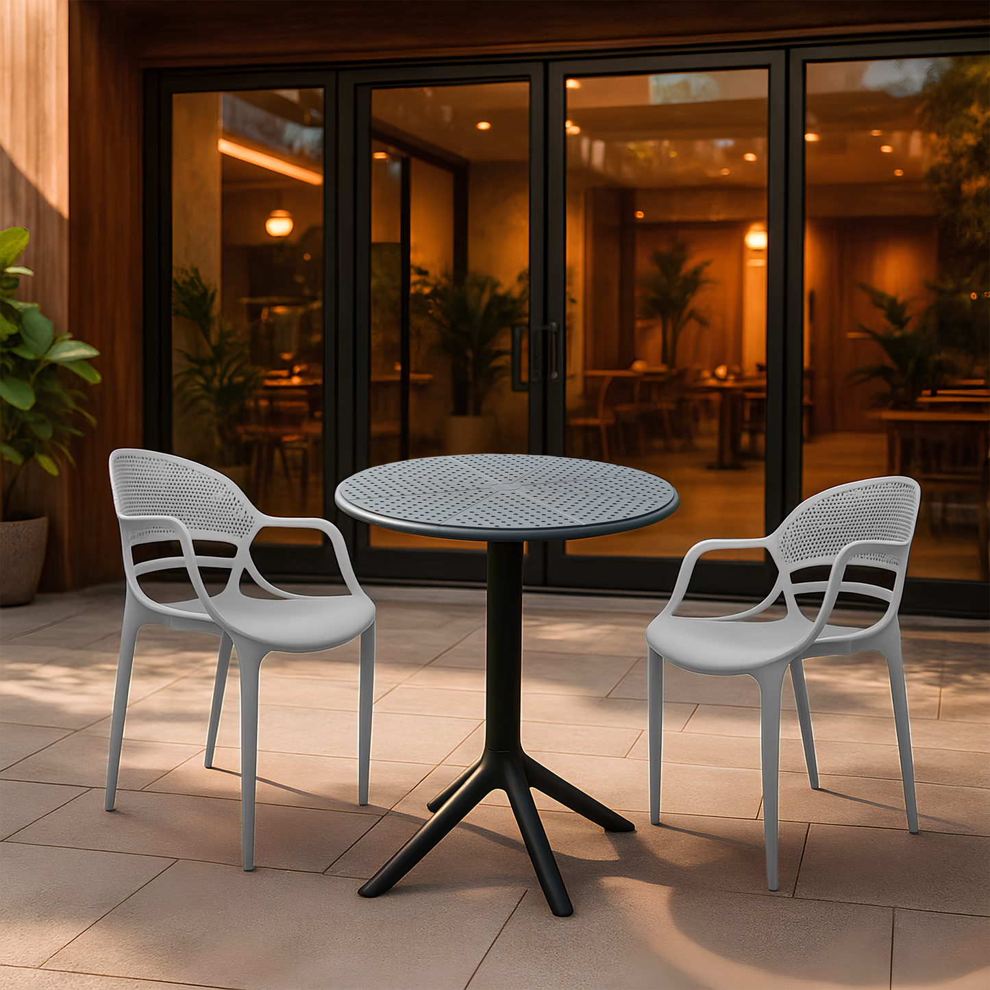 Plaza Round Table With 2 Sunset Chair