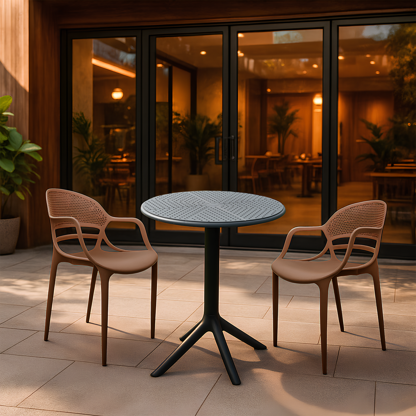 Plaza Round Table With 2 Sunset Chair