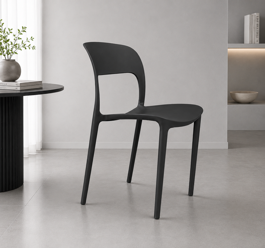 Why Powder-Coated Metal Legs Are Ideal for Café Chairs