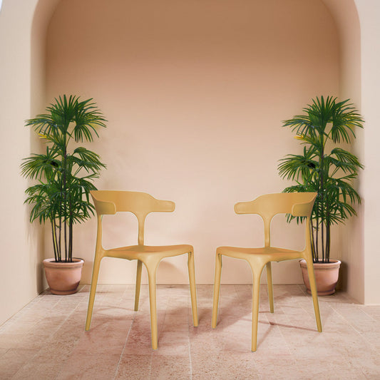 Should You Purchase Stackable Plastic Chairs for Your Café?